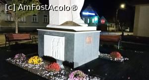 [P07] Dimineața, la Avrig, statuia lui Gheorghe Lazăr » foto by Mioritik
 - 
<span class="allrVoted glyphicon glyphicon-heart hidden" id="av1398765"></span>
<a class="m-l-10 hidden" id="sv1398765" onclick="voting_Foto_DelVot(,1398765,11727)" role="button">șterge vot <span class="glyphicon glyphicon-remove"></span></a>
<a id="v91398765" class=" c-red"  onclick="voting_Foto_SetVot(1398765)" role="button"><span class="glyphicon glyphicon-heart-empty"></span> <b>LIKE</b> = Votează poza</a> <img class="hidden"  id="f1398765W9" src="/imagini/loader.gif" border="0" /><span class="AjErrMes hidden" id="e1398765ErM"></span>