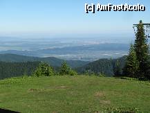 [P06] Vedere catre vale, din cort, amplasat in poiana din fata Cabanei Barcaciu » foto by AndreeaG
 - 
<span class="allrVoted glyphicon glyphicon-heart hidden" id="av330876"></span>
<a class="m-l-10 hidden" id="sv330876" onclick="voting_Foto_DelVot(,330876,11727)" role="button">șterge vot <span class="glyphicon glyphicon-remove"></span></a>
<a id="v9330876" class=" c-red"  onclick="voting_Foto_SetVot(330876)" role="button"><span class="glyphicon glyphicon-heart-empty"></span> <b>LIKE</b> = Votează poza</a> <img class="hidden"  id="f330876W9" src="/imagini/loader.gif" border="0" /><span class="AjErrMes hidden" id="e330876ErM"></span>