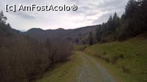 [P38] Dar gasim niste peisaje superbe chiar daca este noiembrie » foto by AZE
 - 
<span class="allrVoted glyphicon glyphicon-heart hidden" id="av920690"></span>
<a class="m-l-10 hidden" id="sv920690" onclick="voting_Foto_DelVot(,920690,11727)" role="button">șterge vot <span class="glyphicon glyphicon-remove"></span></a>
<a id="v9920690" class=" c-red"  onclick="voting_Foto_SetVot(920690)" role="button"><span class="glyphicon glyphicon-heart-empty"></span> <b>LIKE</b> = Votează poza</a> <img class="hidden"  id="f920690W9" src="/imagini/loader.gif" border="0" /><span class="AjErrMes hidden" id="e920690ErM"></span>