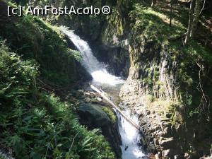 [P12] Cascada mea (așa am numit-o, deoarece am făcut numeroase băi în trecut, apa în zona grotei depășește 2,5 m în adâncime)  » foto by AZE
 - 
<span class="allrVoted glyphicon glyphicon-heart hidden" id="av1123075"></span>
<a class="m-l-10 hidden" id="sv1123075" onclick="voting_Foto_DelVot(,1123075,11727)" role="button">șterge vot <span class="glyphicon glyphicon-remove"></span></a>
<a id="v91123075" class=" c-red"  onclick="voting_Foto_SetVot(1123075)" role="button"><span class="glyphicon glyphicon-heart-empty"></span> <b>LIKE</b> = Votează poza</a> <img class="hidden"  id="f1123075W9" src="/imagini/loader.gif" border="0" /><span class="AjErrMes hidden" id="e1123075ErM"></span>