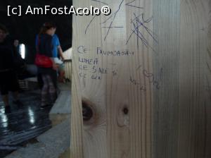 [P21] Salina Turda şi OZN-urile ei. Iata ce am gasit scris pe unul dintre stalpii de sustinere din lemn : ''Ce frumoasa-i lumea. Ce sare si ce ger''. Frumos :) » foto by vega06
 - 
<span class="allrVoted glyphicon glyphicon-heart hidden" id="av741760"></span>
<a class="m-l-10 hidden" id="sv741760" onclick="voting_Foto_DelVot(,741760,11779)" role="button">șterge vot <span class="glyphicon glyphicon-remove"></span></a>
<a id="v9741760" class=" c-red"  onclick="voting_Foto_SetVot(741760)" role="button"><span class="glyphicon glyphicon-heart-empty"></span> <b>LIKE</b> = Votează poza</a> <img class="hidden"  id="f741760W9" src="/imagini/loader.gif" border="0" /><span class="AjErrMes hidden" id="e741760ErM"></span>