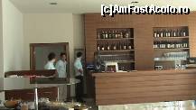[P14] barul din restaurant » foto by eug
 - 
<span class="allrVoted glyphicon glyphicon-heart hidden" id="av333335"></span>
<a class="m-l-10 hidden" id="sv333335" onclick="voting_Foto_DelVot(,333335,11819)" role="button">șterge vot <span class="glyphicon glyphicon-remove"></span></a>
<a id="v9333335" class=" c-red"  onclick="voting_Foto_SetVot(333335)" role="button"><span class="glyphicon glyphicon-heart-empty"></span> <b>LIKE</b> = Votează poza</a> <img class="hidden"  id="f333335W9" src="/imagini/loader.gif" border="0" /><span class="AjErrMes hidden" id="e333335ErM"></span>
