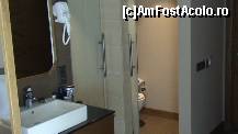 [P05] usa din stg la dus, in dr wc » foto by eug
 - 
<span class="allrVoted glyphicon glyphicon-heart hidden" id="av333316"></span>
<a class="m-l-10 hidden" id="sv333316" onclick="voting_Foto_DelVot(,333316,11819)" role="button">șterge vot <span class="glyphicon glyphicon-remove"></span></a>
<a id="v9333316" class=" c-red"  onclick="voting_Foto_SetVot(333316)" role="button"><span class="glyphicon glyphicon-heart-empty"></span> <b>LIKE</b> = Votează poza</a> <img class="hidden"  id="f333316W9" src="/imagini/loader.gif" border="0" /><span class="AjErrMes hidden" id="e333316ErM"></span>