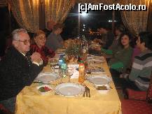 [P03] Masa grupului nostru...  » foto by Tudose E
 - 
<span class="allrVoted glyphicon glyphicon-heart hidden" id="av391621"></span>
<a class="m-l-10 hidden" id="sv391621" onclick="voting_Foto_DelVot(,391621,11824)" role="button">șterge vot <span class="glyphicon glyphicon-remove"></span></a>
<a id="v9391621" class=" c-red"  onclick="voting_Foto_SetVot(391621)" role="button"><span class="glyphicon glyphicon-heart-empty"></span> <b>LIKE</b> = Votează poza</a> <img class="hidden"  id="f391621W9" src="/imagini/loader.gif" border="0" /><span class="AjErrMes hidden" id="e391621ErM"></span>