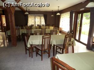 [P09] Sala de mese.  » foto by Safta Radu
 - 
<span class="allrVoted glyphicon glyphicon-heart hidden" id="av775664"></span>
<a class="m-l-10 hidden" id="sv775664" onclick="voting_Foto_DelVot(,775664,11833)" role="button">șterge vot <span class="glyphicon glyphicon-remove"></span></a>
<a id="v9775664" class=" c-red"  onclick="voting_Foto_SetVot(775664)" role="button"><span class="glyphicon glyphicon-heart-empty"></span> <b>LIKE</b> = Votează poza</a> <img class="hidden"  id="f775664W9" src="/imagini/loader.gif" border="0" /><span class="AjErrMes hidden" id="e775664ErM"></span>