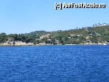 [P03] Hotelul vazut de pe mare. Este cea mai mare cladire care se vede, putin la stinga centrului fotografiei.  » foto by abancor
 - 
<span class="allrVoted glyphicon glyphicon-heart hidden" id="av336525"></span>
<a class="m-l-10 hidden" id="sv336525" onclick="voting_Foto_DelVot(,336525,11850)" role="button">șterge vot <span class="glyphicon glyphicon-remove"></span></a>
<a id="v9336525" class=" c-red"  onclick="voting_Foto_SetVot(336525)" role="button"><span class="glyphicon glyphicon-heart-empty"></span> <b>LIKE</b> = Votează poza</a> <img class="hidden"  id="f336525W9" src="/imagini/loader.gif" border="0" /><span class="AjErrMes hidden" id="e336525ErM"></span>