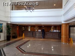 [P22] Recepția hotelului adevărat punct nevralgic. » foto by ovidiuyepi
 - 
<span class="allrVoted glyphicon glyphicon-heart hidden" id="av1524686"></span>
<a class="m-l-10 hidden" id="sv1524686" onclick="voting_Foto_DelVot(,1524686,11855)" role="button">șterge vot <span class="glyphicon glyphicon-remove"></span></a>
<a id="v91524686" class=" c-red"  onclick="voting_Foto_SetVot(1524686)" role="button"><span class="glyphicon glyphicon-heart-empty"></span> <b>LIKE</b> = Votează poza</a> <img class="hidden"  id="f1524686W9" src="/imagini/loader.gif" border="0" /><span class="AjErrMes hidden" id="e1524686ErM"></span>
