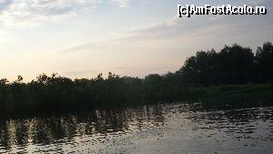 [P11] pe canalul Dunavat- cu barca motorizata » foto by silvia tudoran
 - 
<span class="allrVoted glyphicon glyphicon-heart hidden" id="av517399"></span>
<a class="m-l-10 hidden" id="sv517399" onclick="voting_Foto_DelVot(,517399,11876)" role="button">șterge vot <span class="glyphicon glyphicon-remove"></span></a>
<a id="v9517399" class=" c-red"  onclick="voting_Foto_SetVot(517399)" role="button"><span class="glyphicon glyphicon-heart-empty"></span> <b>LIKE</b> = Votează poza</a> <img class="hidden"  id="f517399W9" src="/imagini/loader.gif" border="0" /><span class="AjErrMes hidden" id="e517399ErM"></span>