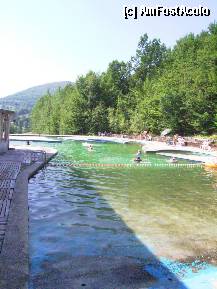[P15] Piscina - zona de intrare, în pantă. Atenţie! se alunecă...  » foto by Dragoș_MD
 - 
<span class="allrVoted glyphicon glyphicon-heart hidden" id="av335350"></span>
<a class="m-l-10 hidden" id="sv335350" onclick="voting_Foto_DelVot(,335350,11881)" role="button">șterge vot <span class="glyphicon glyphicon-remove"></span></a>
<a id="v9335350" class=" c-red"  onclick="voting_Foto_SetVot(335350)" role="button"><span class="glyphicon glyphicon-heart-empty"></span> <b>LIKE</b> = Votează poza</a> <img class="hidden"  id="f335350W9" src="/imagini/loader.gif" border="0" /><span class="AjErrMes hidden" id="e335350ErM"></span>