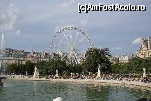 [P01] Bazinul şi roata din Tuileries » foto by Ovidiu istorie
 - 
<span class="allrVoted glyphicon glyphicon-heart hidden" id="av319980"></span>
<a class="m-l-10 hidden" id="sv319980" onclick="voting_Foto_DelVot(,319980,11886)" role="button">șterge vot <span class="glyphicon glyphicon-remove"></span></a>
<a id="v9319980" class=" c-red"  onclick="voting_Foto_SetVot(319980)" role="button"><span class="glyphicon glyphicon-heart-empty"></span> <b>LIKE</b> = Votează poza</a> <img class="hidden"  id="f319980W9" src="/imagini/loader.gif" border="0" /><span class="AjErrMes hidden" id="e319980ErM"></span>