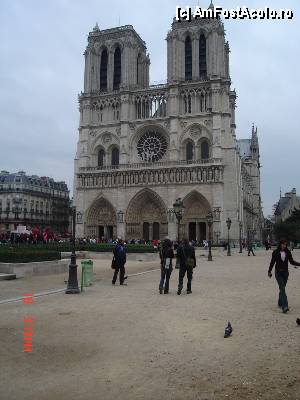 [P05] Notre Dame » foto by lotty_56
 - 
<span class="allrVoted glyphicon glyphicon-heart hidden" id="av383110"></span>
<a class="m-l-10 hidden" id="sv383110" onclick="voting_Foto_DelVot(,383110,11886)" role="button">șterge vot <span class="glyphicon glyphicon-remove"></span></a>
<a id="v9383110" class=" c-red"  onclick="voting_Foto_SetVot(383110)" role="button"><span class="glyphicon glyphicon-heart-empty"></span> <b>LIKE</b> = Votează poza</a> <img class="hidden"  id="f383110W9" src="/imagini/loader.gif" border="0" /><span class="AjErrMes hidden" id="e383110ErM"></span>