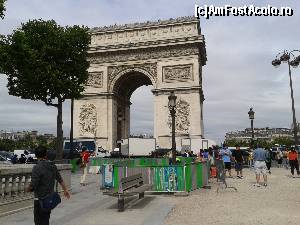 [P09] Arcul de Triumf » foto by gettyy
 - 
<span class="allrVoted glyphicon glyphicon-heart hidden" id="av591070"></span>
<a class="m-l-10 hidden" id="sv591070" onclick="voting_Foto_DelVot(,591070,11886)" role="button">șterge vot <span class="glyphicon glyphicon-remove"></span></a>
<a id="v9591070" class=" c-red"  onclick="voting_Foto_SetVot(591070)" role="button"><span class="glyphicon glyphicon-heart-empty"></span> <b>LIKE</b> = Votează poza</a> <img class="hidden"  id="f591070W9" src="/imagini/loader.gif" border="0" /><span class="AjErrMes hidden" id="e591070ErM"></span>