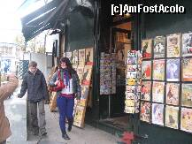 [P16] Pe colina Montmartre, in 'Place du Tertre', gasesti o multime de carti postale si postere ce redau atmosfera pariziana a inceputului de secol trecut » foto by dorgo
 - 
<span class="allrVoted glyphicon glyphicon-heart hidden" id="av203515"></span>
<a class="m-l-10 hidden" id="sv203515" onclick="voting_Foto_DelVot(,203515,11886)" role="button">șterge vot <span class="glyphicon glyphicon-remove"></span></a>
<a id="v9203515" class=" c-red"  onclick="voting_Foto_SetVot(203515)" role="button"><span class="glyphicon glyphicon-heart-empty"></span> <b>LIKE</b> = Votează poza</a> <img class="hidden"  id="f203515W9" src="/imagini/loader.gif" border="0" /><span class="AjErrMes hidden" id="e203515ErM"></span>