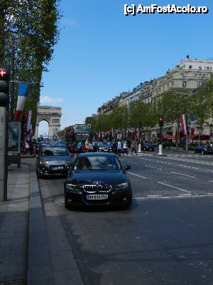 [P14] Champs Elisee - in fundal Arcul de Triumf » foto by tabache
 - 
<span class="allrVoted glyphicon glyphicon-heart hidden" id="av444501"></span>
<a class="m-l-10 hidden" id="sv444501" onclick="voting_Foto_DelVot(,444501,11886)" role="button">șterge vot <span class="glyphicon glyphicon-remove"></span></a>
<a id="v9444501" class=" c-red"  onclick="voting_Foto_SetVot(444501)" role="button"><span class="glyphicon glyphicon-heart-empty"></span> <b>LIKE</b> = Votează poza</a> <img class="hidden"  id="f444501W9" src="/imagini/loader.gif" border="0" /><span class="AjErrMes hidden" id="e444501ErM"></span>
