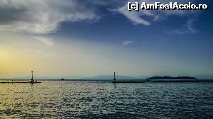 [P02] Intrarea în portul touristic, Limenas.  » foto by sosso
 - 
<span class="allrVoted glyphicon glyphicon-heart hidden" id="av533690"></span>
<a class="m-l-10 hidden" id="sv533690" onclick="voting_Foto_DelVot(,533690,11888)" role="button">șterge vot <span class="glyphicon glyphicon-remove"></span></a>
<a id="v9533690" class=" c-red"  onclick="voting_Foto_SetVot(533690)" role="button"><span class="glyphicon glyphicon-heart-empty"></span> <b>LIKE</b> = Votează poza</a> <img class="hidden"  id="f533690W9" src="/imagini/loader.gif" border="0" /><span class="AjErrMes hidden" id="e533690ErM"></span>