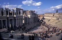 [P03] Teatrul Roman, poza incarcata de pe www.jorgetutor.com » foto by webmaster
 - 
<span class="allrVoted glyphicon glyphicon-heart hidden" id="av336100"></span>
<a class="m-l-10 hidden" id="sv336100" onclick="voting_Foto_DelVot(,336100,11906)" role="button">șterge vot <span class="glyphicon glyphicon-remove"></span></a>
<a id="v9336100" class=" c-red"  onclick="voting_Foto_SetVot(336100)" role="button"><span class="glyphicon glyphicon-heart-empty"></span> <b>LIKE</b> = Votează poza</a> <img class="hidden"  id="f336100W9" src="/imagini/loader.gif" border="0" /><span class="AjErrMes hidden" id="e336100ErM"></span>