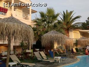 [P03] Hotel + piscina » foto by Mihnea-Alexandru
 - 
<span class="allrVoted glyphicon glyphicon-heart hidden" id="av868391"></span>
<a class="m-l-10 hidden" id="sv868391" onclick="voting_Foto_DelVot(,868391,11907)" role="button">șterge vot <span class="glyphicon glyphicon-remove"></span></a>
<a id="v9868391" class=" c-red"  onclick="voting_Foto_SetVot(868391)" role="button"><span class="glyphicon glyphicon-heart-empty"></span> <b>LIKE</b> = Votează poza</a> <img class="hidden"  id="f868391W9" src="/imagini/loader.gif" border="0" /><span class="AjErrMes hidden" id="e868391ErM"></span>