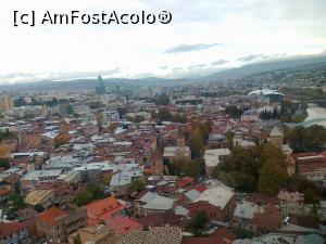 [P14] Tbilisi - centrul vechi văzut din telecabină » foto by calator65
 - 
<span class="allrVoted glyphicon glyphicon-heart hidden" id="av813507"></span>
<a class="m-l-10 hidden" id="sv813507" onclick="voting_Foto_DelVot(,813507,11911)" role="button">șterge vot <span class="glyphicon glyphicon-remove"></span></a>
<a id="v9813507" class=" c-red"  onclick="voting_Foto_SetVot(813507)" role="button"><span class="glyphicon glyphicon-heart-empty"></span> <b>LIKE</b> = Votează poza</a> <img class="hidden"  id="f813507W9" src="/imagini/loader.gif" border="0" /><span class="AjErrMes hidden" id="e813507ErM"></span>