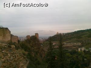 [P17] Tbilisi - vedere în spatele fortăreţei Narikala spre Grădina Botanică şi mănăstirea Tabor » foto by calator65
 - 
<span class="allrVoted glyphicon glyphicon-heart hidden" id="av813516"></span>
<a class="m-l-10 hidden" id="sv813516" onclick="voting_Foto_DelVot(,813516,11911)" role="button">șterge vot <span class="glyphicon glyphicon-remove"></span></a>
<a id="v9813516" class=" c-red"  onclick="voting_Foto_SetVot(813516)" role="button"><span class="glyphicon glyphicon-heart-empty"></span> <b>LIKE</b> = Votează poza</a> <img class="hidden"  id="f813516W9" src="/imagini/loader.gif" border="0" /><span class="AjErrMes hidden" id="e813516ErM"></span>