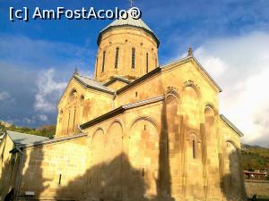 [P28] Mtskheta - Mănăstirea Samtavro » foto by calator65
 - 
<span class="allrVoted glyphicon glyphicon-heart hidden" id="av813024"></span>
<a class="m-l-10 hidden" id="sv813024" onclick="voting_Foto_DelVot(,813024,11911)" role="button">șterge vot <span class="glyphicon glyphicon-remove"></span></a>
<a id="v9813024" class=" c-red"  onclick="voting_Foto_SetVot(813024)" role="button"><span class="glyphicon glyphicon-heart-empty"></span> <b>LIKE</b> = Votează poza</a> <img class="hidden"  id="f813024W9" src="/imagini/loader.gif" border="0" /><span class="AjErrMes hidden" id="e813024ErM"></span>