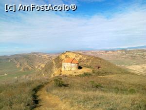 [P54] Bisericuţă de piatră a fostei Mănăstiri Udabno » foto by calator65
 - 
<span class="allrVoted glyphicon glyphicon-heart hidden" id="av813067"></span>
<a class="m-l-10 hidden" id="sv813067" onclick="voting_Foto_DelVot(,813067,11911)" role="button">șterge vot <span class="glyphicon glyphicon-remove"></span></a>
<a id="v9813067" class=" c-red"  onclick="voting_Foto_SetVot(813067)" role="button"><span class="glyphicon glyphicon-heart-empty"></span> <b>LIKE</b> = Votează poza</a> <img class="hidden"  id="f813067W9" src="/imagini/loader.gif" border="0" /><span class="AjErrMes hidden" id="e813067ErM"></span>