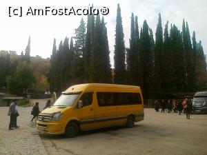 [P59] Microbusul care ne-a purtat prin Georgia, parcat la Bodbe » foto by calator65
 - 
<span class="allrVoted glyphicon glyphicon-heart hidden" id="av813079"></span>
<a class="m-l-10 hidden" id="sv813079" onclick="voting_Foto_DelVot(,813079,11911)" role="button">șterge vot <span class="glyphicon glyphicon-remove"></span></a>
<a id="v9813079" class=" c-red"  onclick="voting_Foto_SetVot(813079)" role="button"><span class="glyphicon glyphicon-heart-empty"></span> <b>LIKE</b> = Votează poza</a> <img class="hidden"  id="f813079W9" src="/imagini/loader.gif" border="0" /><span class="AjErrMes hidden" id="e813079ErM"></span>