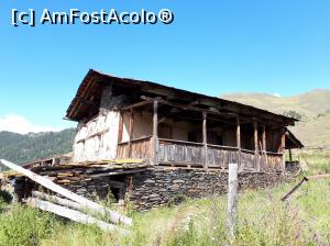 [P04] casa montana satul Diklo » foto by pitiku
 - 
<span class="allrVoted glyphicon glyphicon-heart hidden" id="av1095601"></span>
<a class="m-l-10 hidden" id="sv1095601" onclick="voting_Foto_DelVot(,1095601,11911)" role="button">șterge vot <span class="glyphicon glyphicon-remove"></span></a>
<a id="v91095601" class=" c-red"  onclick="voting_Foto_SetVot(1095601)" role="button"><span class="glyphicon glyphicon-heart-empty"></span> <b>LIKE</b> = Votează poza</a> <img class="hidden"  id="f1095601W9" src="/imagini/loader.gif" border="0" /><span class="AjErrMes hidden" id="e1095601ErM"></span>