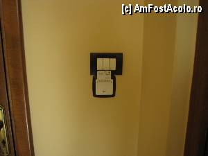 [P01] Curentul porneste doar cu introducerea cartelei primita de la receptie » foto by Maqulyn
 - 
<span class="allrVoted glyphicon glyphicon-heart hidden" id="av353157"></span>
<a class="m-l-10 hidden" id="sv353157" onclick="voting_Foto_DelVot(,353157,11917)" role="button">șterge vot <span class="glyphicon glyphicon-remove"></span></a>
<a id="v9353157" class=" c-red"  onclick="voting_Foto_SetVot(353157)" role="button"><span class="glyphicon glyphicon-heart-empty"></span> <b>LIKE</b> = Votează poza</a> <img class="hidden"  id="f353157W9" src="/imagini/loader.gif" border="0" /><span class="AjErrMes hidden" id="e353157ErM"></span>