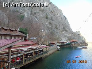 [P38] terasa restaurantului e deasupra apei » foto by Yolanda
 - 
<span class="allrVoted glyphicon glyphicon-heart hidden" id="av1053367"></span>
<a class="m-l-10 hidden" id="sv1053367" onclick="voting_Foto_DelVot(,1053367,11922)" role="button">șterge vot <span class="glyphicon glyphicon-remove"></span></a>
<a id="v91053367" class=" c-red"  onclick="voting_Foto_SetVot(1053367)" role="button"><span class="glyphicon glyphicon-heart-empty"></span> <b>LIKE</b> = Votează poza</a> <img class="hidden"  id="f1053367W9" src="/imagini/loader.gif" border="0" /><span class="AjErrMes hidden" id="e1053367ErM"></span>