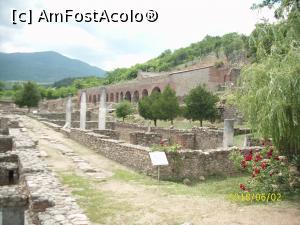 [P30] În spatele arcadelor - amfiteatrul. Arcadele adăposteau magazine » foto by puiutea
 - 
<span class="allrVoted glyphicon glyphicon-heart hidden" id="av975813"></span>
<a class="m-l-10 hidden" id="sv975813" onclick="voting_Foto_DelVot(,975813,11922)" role="button">șterge vot <span class="glyphicon glyphicon-remove"></span></a>
<a id="v9975813" class=" c-red"  onclick="voting_Foto_SetVot(975813)" role="button"><span class="glyphicon glyphicon-heart-empty"></span> <b>LIKE</b> = Votează poza</a> <img class="hidden"  id="f975813W9" src="/imagini/loader.gif" border="0" /><span class="AjErrMes hidden" id="e975813ErM"></span>