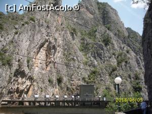 [P37] Tentații pentru alpiniști!  » foto by puiutea
 - 
<span class="allrVoted glyphicon glyphicon-heart hidden" id="av976864"></span>
<a class="m-l-10 hidden" id="sv976864" onclick="voting_Foto_DelVot(,976864,11922)" role="button">șterge vot <span class="glyphicon glyphicon-remove"></span></a>
<a id="v9976864" class=" c-red"  onclick="voting_Foto_SetVot(976864)" role="button"><span class="glyphicon glyphicon-heart-empty"></span> <b>LIKE</b> = Votează poza</a> <img class="hidden"  id="f976864W9" src="/imagini/loader.gif" border="0" /><span class="AjErrMes hidden" id="e976864ErM"></span>