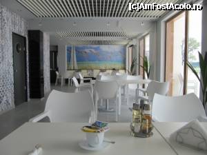 [P22] Restaurantul unde se servea masa » foto by Muffin2009*
 - 
<span class="allrVoted glyphicon glyphicon-heart hidden" id="av337159"></span>
<a class="m-l-10 hidden" id="sv337159" onclick="voting_Foto_DelVot(,337159,11932)" role="button">șterge vot <span class="glyphicon glyphicon-remove"></span></a>
<a id="v9337159" class=" c-red"  onclick="voting_Foto_SetVot(337159)" role="button"><span class="glyphicon glyphicon-heart-empty"></span> <b>LIKE</b> = Votează poza</a> <img class="hidden"  id="f337159W9" src="/imagini/loader.gif" border="0" /><span class="AjErrMes hidden" id="e337159ErM"></span>