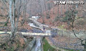 [P21] Baza de tratament Olănești. În cadrul ei sunt mai multe izvoare, pentru diferite afecțiuni. Accesul este foarte frumos.  » foto by Aurici
 - 
<span class="allrVoted glyphicon glyphicon-heart hidden" id="av694865"></span>
<a class="m-l-10 hidden" id="sv694865" onclick="voting_Foto_DelVot(,694865,11935)" role="button">șterge vot <span class="glyphicon glyphicon-remove"></span></a>
<a id="v9694865" class=" c-red"  onclick="voting_Foto_SetVot(694865)" role="button"><span class="glyphicon glyphicon-heart-empty"></span> <b>LIKE</b> = Votează poza</a> <img class="hidden"  id="f694865W9" src="/imagini/loader.gif" border="0" /><span class="AjErrMes hidden" id="e694865ErM"></span>