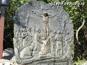 [P07] Un basorelief de pe Calea Crucii » foto by ramo_info
 - 
<span class="allrVoted glyphicon glyphicon-heart hidden" id="av352402"></span>
<a class="m-l-10 hidden" id="sv352402" onclick="voting_Foto_DelVot(,352402,11939)" role="button">șterge vot <span class="glyphicon glyphicon-remove"></span></a>
<a id="v9352402" class=" c-red"  onclick="voting_Foto_SetVot(352402)" role="button"><span class="glyphicon glyphicon-heart-empty"></span> <b>LIKE</b> = Votează poza</a> <img class="hidden"  id="f352402W9" src="/imagini/loader.gif" border="0" /><span class="AjErrMes hidden" id="e352402ErM"></span>