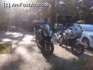 [P19] Cornul Vânătorului, Pitești » foto by Mioritik
 - 
<span class="allrVoted glyphicon glyphicon-heart hidden" id="av1363805"></span>
<a class="m-l-10 hidden" id="sv1363805" onclick="voting_Foto_DelVot(,1363805,11962)" role="button">șterge vot <span class="glyphicon glyphicon-remove"></span></a>
<a id="v91363805" class=" c-red"  onclick="voting_Foto_SetVot(1363805)" role="button"><span class="glyphicon glyphicon-heart-empty"></span> <b>LIKE</b> = Votează poza</a> <img class="hidden"  id="f1363805W9" src="/imagini/loader.gif" border="0" /><span class="AjErrMes hidden" id="e1363805ErM"></span>
