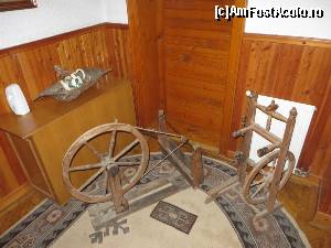 [P15] Colț rustic amenajat pe hol la etajul 1.  » foto by tata123 🔱
 - 
<span class="allrVoted glyphicon glyphicon-heart hidden" id="av668814"></span>
<a class="m-l-10 hidden" id="sv668814" onclick="voting_Foto_DelVot(,668814,11974)" role="button">șterge vot <span class="glyphicon glyphicon-remove"></span></a>
<a id="v9668814" class=" c-red"  onclick="voting_Foto_SetVot(668814)" role="button"><span class="glyphicon glyphicon-heart-empty"></span> <b>LIKE</b> = Votează poza</a> <img class="hidden"  id="f668814W9" src="/imagini/loader.gif" border="0" /><span class="AjErrMes hidden" id="e668814ErM"></span>