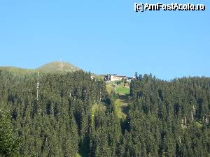 [P18] Peisaj montan minunat, cu instalatia de cablu in Davos » foto by ileanaxperta*
 - 
<span class="allrVoted glyphicon glyphicon-heart hidden" id="av339804"></span>
<a class="m-l-10 hidden" id="sv339804" onclick="voting_Foto_DelVot(,339804,11988)" role="button">șterge vot <span class="glyphicon glyphicon-remove"></span></a>
<a id="v9339804" class=" c-red"  onclick="voting_Foto_SetVot(339804)" role="button"><span class="glyphicon glyphicon-heart-empty"></span> <b>LIKE</b> = Votează poza</a> <img class="hidden"  id="f339804W9" src="/imagini/loader.gif" border="0" /><span class="AjErrMes hidden" id="e339804ErM"></span>