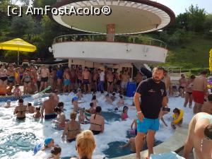 [P13] la piscina » foto by Dragonw
 - 
<span class="allrVoted glyphicon glyphicon-heart hidden" id="av982449"></span>
<a class="m-l-10 hidden" id="sv982449" onclick="voting_Foto_DelVot(,982449,12003)" role="button">șterge vot <span class="glyphicon glyphicon-remove"></span></a>
<a id="v9982449" class=" c-red"  onclick="voting_Foto_SetVot(982449)" role="button"><span class="glyphicon glyphicon-heart-empty"></span> <b>LIKE</b> = Votează poza</a> <img class="hidden"  id="f982449W9" src="/imagini/loader.gif" border="0" /><span class="AjErrMes hidden" id="e982449ErM"></span>