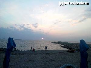 [P16] rasarit de soare de pe sezlongul de la piscina complexului » foto by florinvalentin
 - 
<span class="allrVoted glyphicon glyphicon-heart hidden" id="av675702"></span>
<a class="m-l-10 hidden" id="sv675702" onclick="voting_Foto_DelVot(,675702,12003)" role="button">șterge vot <span class="glyphicon glyphicon-remove"></span></a>
<a id="v9675702" class=" c-red"  onclick="voting_Foto_SetVot(675702)" role="button"><span class="glyphicon glyphicon-heart-empty"></span> <b>LIKE</b> = Votează poza</a> <img class="hidden"  id="f675702W9" src="/imagini/loader.gif" border="0" /><span class="AjErrMes hidden" id="e675702ErM"></span>