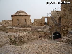 [P14] Girne - Biserica Sf. Gheorghe inaltata de bizantini in sec. XI-XII.  » foto by iulianic
 - 
<span class="allrVoted glyphicon glyphicon-heart hidden" id="av382148"></span>
<a class="m-l-10 hidden" id="sv382148" onclick="voting_Foto_DelVot(,382148,12009)" role="button">șterge vot <span class="glyphicon glyphicon-remove"></span></a>
<a id="v9382148" class=" c-red"  onclick="voting_Foto_SetVot(382148)" role="button"><span class="glyphicon glyphicon-heart-empty"></span> <b>LIKE</b> = Votează poza</a> <img class="hidden"  id="f382148W9" src="/imagini/loader.gif" border="0" /><span class="AjErrMes hidden" id="e382148ErM"></span>
