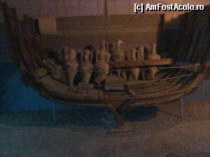 [P38] Girne - Amfore recuperate si expuse in Muzeul Naufragiului. Imagine realizata cu telefonul.  » foto by iulianic
 - 
<span class="allrVoted glyphicon glyphicon-heart hidden" id="av382174"></span>
<a class="m-l-10 hidden" id="sv382174" onclick="voting_Foto_DelVot(,382174,12009)" role="button">șterge vot <span class="glyphicon glyphicon-remove"></span></a>
<a id="v9382174" class=" c-red"  onclick="voting_Foto_SetVot(382174)" role="button"><span class="glyphicon glyphicon-heart-empty"></span> <b>LIKE</b> = Votează poza</a> <img class="hidden"  id="f382174W9" src="/imagini/loader.gif" border="0" /><span class="AjErrMes hidden" id="e382174ErM"></span>