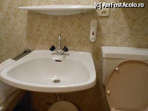[P12] Hotel Schwarzer Adler - Golling. Corpurile sanitare foarte curate si faianta in stil vechi, frumoasa si minutios imbinata.  » foto by iulianic
 - 
<span class="allrVoted glyphicon glyphicon-heart hidden" id="av341537"></span>
<a class="m-l-10 hidden" id="sv341537" onclick="voting_Foto_DelVot(,341537,12026)" role="button">șterge vot <span class="glyphicon glyphicon-remove"></span></a>
<a id="v9341537" class=" c-red"  onclick="voting_Foto_SetVot(341537)" role="button"><span class="glyphicon glyphicon-heart-empty"></span> <b>LIKE</b> = Votează poza</a> <img class="hidden"  id="f341537W9" src="/imagini/loader.gif" border="0" /><span class="AjErrMes hidden" id="e341537ErM"></span>