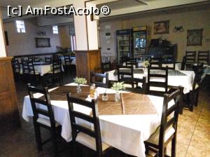 [P34] Pensiunea Andreea 3* din Baia de Fier, restaurantul, sala mare » foto by Dana2008
 - 
<span class="allrVoted glyphicon glyphicon-heart hidden" id="av916059"></span>
<a class="m-l-10 hidden" id="sv916059" onclick="voting_Foto_DelVot(,916059,12032)" role="button">șterge vot <span class="glyphicon glyphicon-remove"></span></a>
<a id="v9916059" class=" c-red"  onclick="voting_Foto_SetVot(916059)" role="button"><span class="glyphicon glyphicon-heart-empty"></span> <b>LIKE</b> = Votează poza</a> <img class="hidden"  id="f916059W9" src="/imagini/loader.gif" border="0" /><span class="AjErrMes hidden" id="e916059ErM"></span>