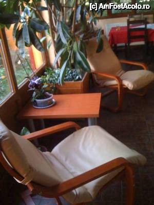 [P07] zona de relaxare de langa bucatarie » foto by andr2eea
 - 
<span class="allrVoted glyphicon glyphicon-heart hidden" id="av450286"></span>
<a class="m-l-10 hidden" id="sv450286" onclick="voting_Foto_DelVot(,450286,12032)" role="button">șterge vot <span class="glyphicon glyphicon-remove"></span></a>
<a id="v9450286" class=" c-red"  onclick="voting_Foto_SetVot(450286)" role="button"><span class="glyphicon glyphicon-heart-empty"></span> <b>LIKE</b> = Votează poza</a> <img class="hidden"  id="f450286W9" src="/imagini/loader.gif" border="0" /><span class="AjErrMes hidden" id="e450286ErM"></span>
