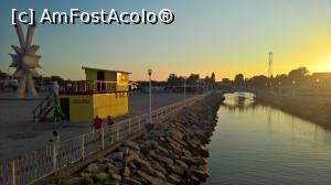 [P15] Seara lângă obelisc » foto by AZE
 - 
<span class="allrVoted glyphicon glyphicon-heart hidden" id="av871847"></span>
<a class="m-l-10 hidden" id="sv871847" onclick="voting_Foto_DelVot(,871847,12060)" role="button">șterge vot <span class="glyphicon glyphicon-remove"></span></a>
<a id="v9871847" class=" c-red"  onclick="voting_Foto_SetVot(871847)" role="button"><span class="glyphicon glyphicon-heart-empty"></span> <b>LIKE</b> = Votează poza</a> <img class="hidden"  id="f871847W9" src="/imagini/loader.gif" border="0" /><span class="AjErrMes hidden" id="e871847ErM"></span>