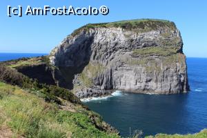 [P04] Insula Faial, Morro de Castelo Branco și fâșia de pământ ce o leagă de insulă în stânga pozei » foto by mprofeanu
 - 
<span class="allrVoted glyphicon glyphicon-heart hidden" id="av997709"></span>
<a class="m-l-10 hidden" id="sv997709" onclick="voting_Foto_DelVot(,997709,12103)" role="button">șterge vot <span class="glyphicon glyphicon-remove"></span></a>
<a id="v9997709" class=" c-red"  onclick="voting_Foto_SetVot(997709)" role="button"><span class="glyphicon glyphicon-heart-empty"></span> <b>LIKE</b> = Votează poza</a> <img class="hidden"  id="f997709W9" src="/imagini/loader.gif" border="0" /><span class="AjErrMes hidden" id="e997709ErM"></span>