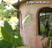 [P23] Hotel Colosseo, Sandanski - detaliu exterior restaurant » foto by biancuta
 - 
<span class="allrVoted glyphicon glyphicon-heart hidden" id="av345071"></span>
<a class="m-l-10 hidden" id="sv345071" onclick="voting_Foto_DelVot(,345071,12109)" role="button">șterge vot <span class="glyphicon glyphicon-remove"></span></a>
<a id="v9345071" class=" c-red"  onclick="voting_Foto_SetVot(345071)" role="button"><span class="glyphicon glyphicon-heart-empty"></span> <b>LIKE</b> = Votează poza</a> <img class="hidden"  id="f345071W9" src="/imagini/loader.gif" border="0" /><span class="AjErrMes hidden" id="e345071ErM"></span>