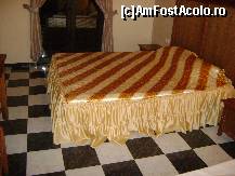 [P05] Hotel Colosseo, Sandanski - interior camera » foto by biancuta
 - 
<span class="allrVoted glyphicon glyphicon-heart hidden" id="av345040"></span>
<a class="m-l-10 hidden" id="sv345040" onclick="voting_Foto_DelVot(,345040,12109)" role="button">șterge vot <span class="glyphicon glyphicon-remove"></span></a>
<a id="v9345040" class=" c-red"  onclick="voting_Foto_SetVot(345040)" role="button"><span class="glyphicon glyphicon-heart-empty"></span> <b>LIKE</b> = Votează poza</a> <img class="hidden"  id="f345040W9" src="/imagini/loader.gif" border="0" /><span class="AjErrMes hidden" id="e345040ErM"></span>
