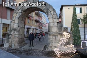 [P50] Rimini, Porta Montanara » foto by mprofeanu
 - 
<span class="allrVoted glyphicon glyphicon-heart hidden" id="av1342048"></span>
<a class="m-l-10 hidden" id="sv1342048" onclick="voting_Foto_DelVot(,1342048,12117)" role="button">șterge vot <span class="glyphicon glyphicon-remove"></span></a>
<a id="v91342048" class=" c-red"  onclick="voting_Foto_SetVot(1342048)" role="button"><span class="glyphicon glyphicon-heart-empty"></span> <b>LIKE</b> = Votează poza</a> <img class="hidden"  id="f1342048W9" src="/imagini/loader.gif" border="0" /><span class="AjErrMes hidden" id="e1342048ErM"></span>