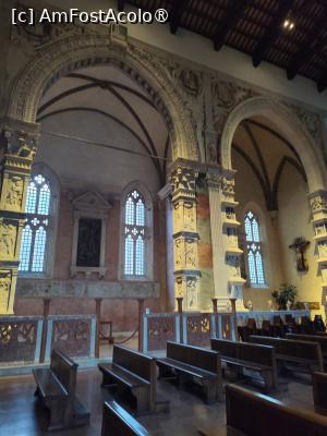 [P09] Tempio Malatestiano » foto by ilee
 - 
<span class="allrVoted glyphicon glyphicon-heart hidden" id="av1505697"></span>
<a class="m-l-10 hidden" id="sv1505697" onclick="voting_Foto_DelVot(,1505697,12117)" role="button">șterge vot <span class="glyphicon glyphicon-remove"></span></a>
<a id="v91505697" class=" c-red"  onclick="voting_Foto_SetVot(1505697)" role="button"><span class="glyphicon glyphicon-heart-empty"></span> <b>LIKE</b> = Votează poza</a> <img class="hidden"  id="f1505697W9" src="/imagini/loader.gif" border="0" /><span class="AjErrMes hidden" id="e1505697ErM"></span>